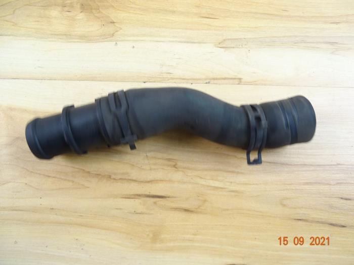 Radiator hose from a MINI Mini (R56) 1.6 16V John Cooper Works 2013