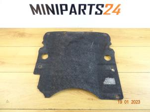 Używane Przednia belka przeciwnajazdowa Mini Mini (F55) 1.2 12V One First Cena € 35,70 Z VAT oferowane przez Miniparts24 - Miniteile24 GbR