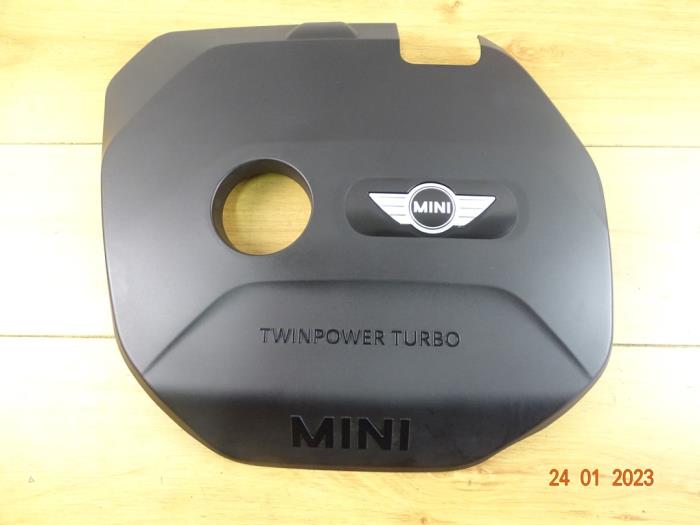 Abdeckblech Motor van een MINI Mini (F55) 1.2 12V One First 2015