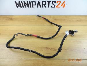 Używane Kabel (rózne) Mini Mini (F55) 1.2 12V One First Cena € 41,65 Z VAT oferowane przez Miniparts24 - Miniteile24 GbR