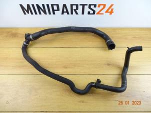 Used Radiator hose Mini Mini (F55) 1.2 12V One First Price € 88,66 Inclusive VAT offered by Miniparts24 - Miniteile24 GbR