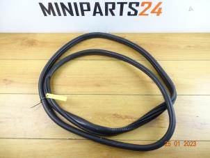 Used Front door seal 4-door, right Mini Mini (F55) 1.2 12V One First Price € 53,55 Inclusive VAT offered by Miniparts24 - Miniteile24 GbR