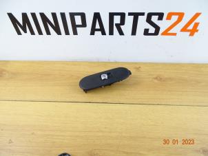 Używane Przelacznik elektrycznej szyby Mini Mini (F55) 1.2 12V One First Cena € 23,80 Z VAT oferowane przez Miniparts24 - Miniteile24 GbR