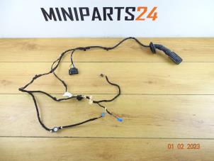 Usagé Câble (divers) Mini Mini (F55) 1.2 12V One First Prix € 59,50 Prix TTC proposé par Miniparts24 - Miniteile24 GbR