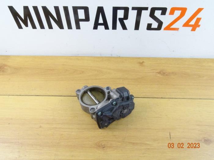 Vortex valve from a MINI Mini (F56) 2.0 16V Cooper S 2015