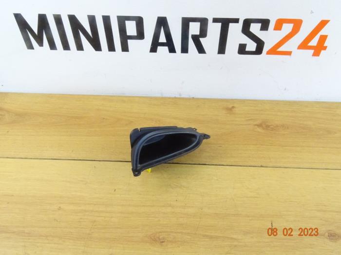Używane Schowek Mini Clubman (R55) 1.6 16V Cooper S Cena € 17,85 Z VAT oferowane przez Miniparts24