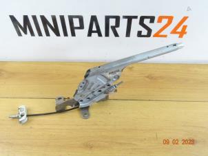 Used Parking brake mechanism Mini Clubman (R55) 1.6 Cooper D Price € 35,70 Inclusive VAT offered by Miniparts24 - Miniteile24 GbR