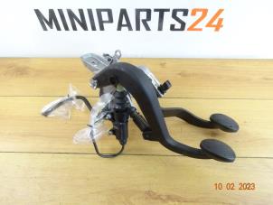 Używane Zestaw pedalów Mini Clubman (R55) 1.6 Cooper D Cena € 89,25 Z VAT oferowane przez Miniparts24 - Miniteile24 GbR