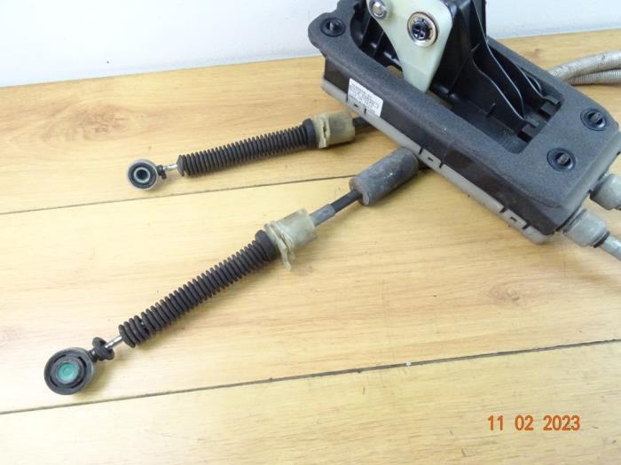 Gear stick from a MINI Clubman (R55) 1.6 Cooper D 2010