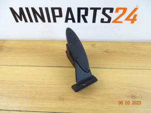 Used Accelerator pedal module Mini Mini (F55) 1.2 12V One First Price € 65,45 Inclusive VAT offered by Miniparts24 - Miniteile24 GbR