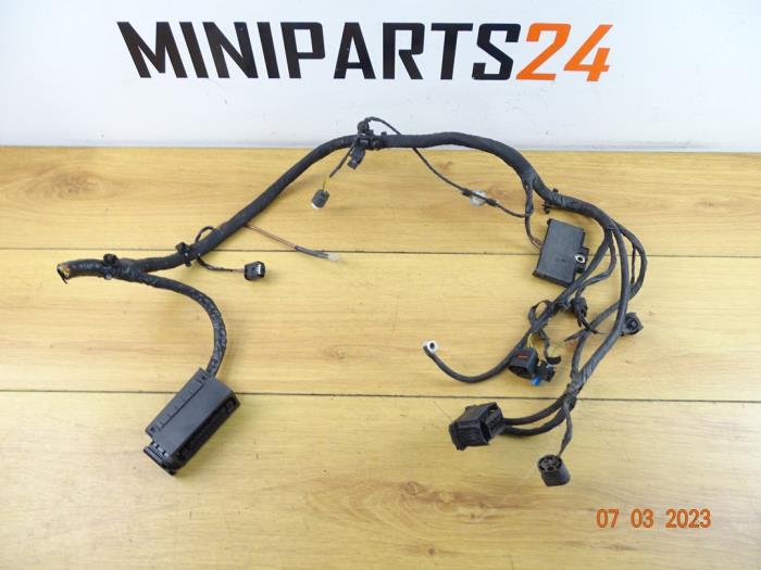 Mazo de cables de un MINI Mini (F55) 1.2 12V One First 2015