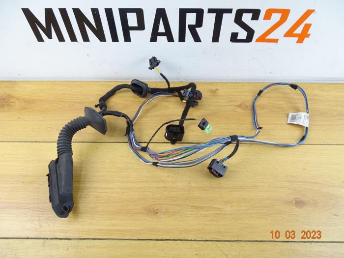 Begagnade Kablage Mini Clubman (R55) 1.6 16V John Cooper Works Pris € 71,40 Inklusive moms erbjuds av Miniparts24