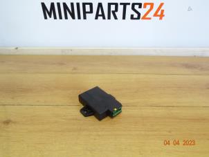 Usagé Ordinateur divers Mini Mini (F56) 2.0 16V Cooper S Prix € 106,51 Prix TTC proposé par Miniparts24 - Miniteile24 GbR