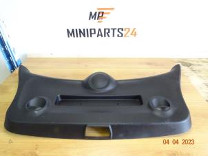 Usados Tapizado de cubierta de maletero Mini Mini (F56) 2.0 16V Cooper S Precio € 47,60 IVA incluido ofrecido por Miniparts24 - Miniteile24 GbR