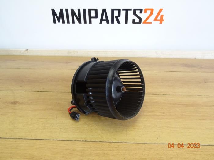 Używane Wentylator Mini Mini (F56) 2.0 16V Cooper S Cena € 35,70 Z VAT oferowane przez Miniparts24