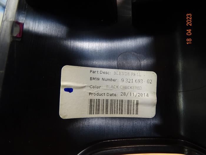 Embellecedore para tablero de instrumentos de un MINI Mini (F56) 2.0 16V Cooper S 2015