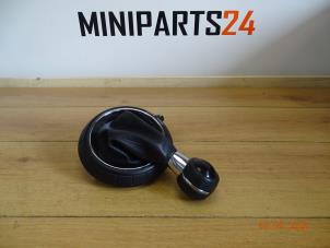 Usados Botón de palanca Mini Mini (F56) 2.0 16V Cooper S Precio € 113,05 IVA incluido ofrecido por Miniparts24 - Miniteile24 GbR