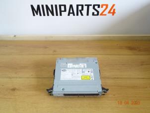 Używane Modul nawigacji Mini Mini (F56) 2.0 16V Cooper S Cena € 446,25 Z VAT oferowane przez Miniparts24 - Miniteile24 GbR