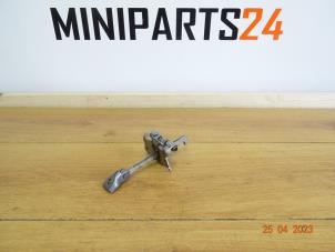 Used Door stop 2-door, left BMW Mini One/Cooper (R50) 1.6 16V One Price € 41,65 Inclusive VAT offered by Miniparts24 - Miniteile24 GbR