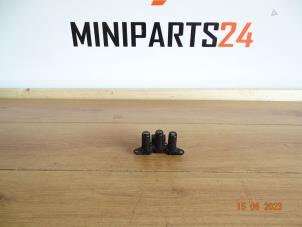 Gebrauchte Schalter Mini Clubman (R55) 1.6 16V Cooper S Preis € 59,50 Mit Mehrwertsteuer angeboten von Miniparts24 - Miniteile24 GbR