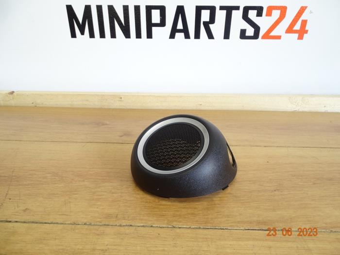 Speaker cap from a MINI Mini (R56) 1.6 16V Cooper S 2008