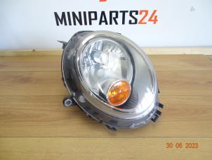 Used Headlight, right Mini Mini (R56) 1.6 16V Cooper Price € 83,30 Inclusive VAT offered by Miniparts24 - Miniteile24 GbR