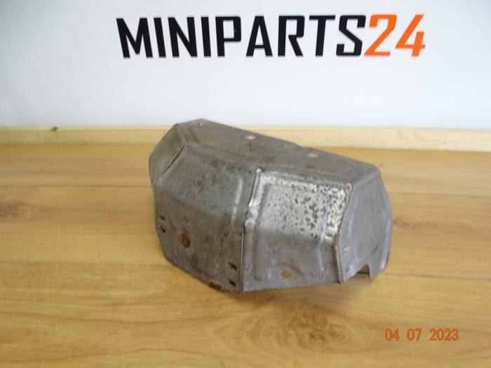 Bouclier thermique échappement d'un MINI Mini (R56) 1.6 16V Cooper 2006