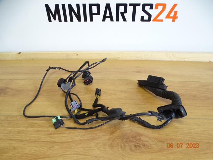 Wiring harness from a MINI Mini (R56) 1.6 16V Cooper 2007