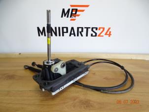 Gebrauchte Schaltung Mini Mini (R56) 1.6 16V Cooper Preis € 89,25 Mit Mehrwertsteuer angeboten von Miniparts24 - Miniteile24 GbR