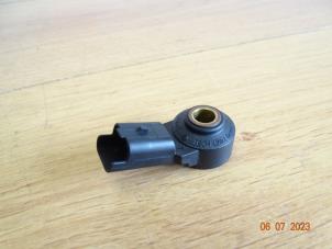 Klopfsensor van een MINI Mini (R56) 1.6 16V Cooper 2007