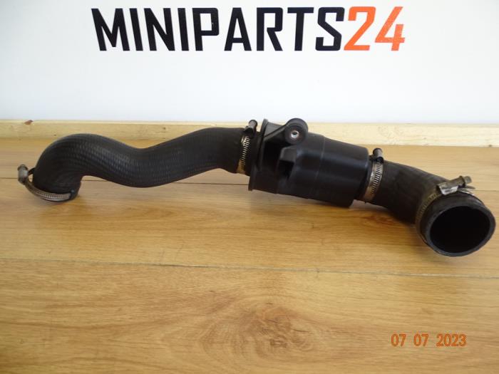 Intercooler hose from a MINI Mini (R56) 1.6 16V Cooper 2007