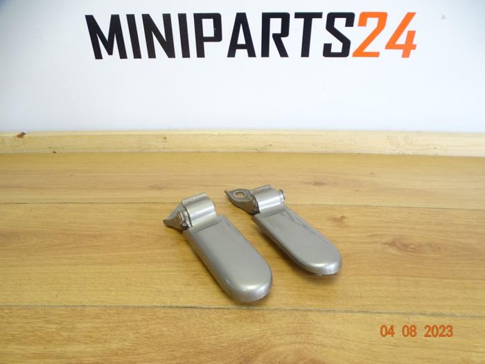 Tailgate hinge from a MINI Mini Open (R52) 1.6 16V Cooper 2006
