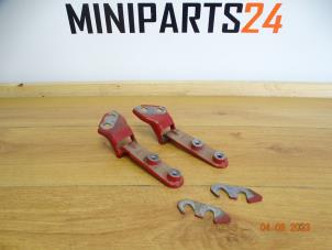 Used Tailgate hinge Austin Mini Open (R52) 1.6 16V Cooper Price € 35,70 Inclusive VAT offered by Miniparts24 - Miniteile24 GbR
