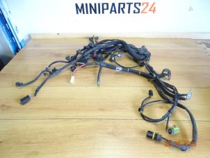 Usados Mazo de cables compartimento motor Austin Mini Open (R52) 1.6 16V Cooper S Precio € 178,50 IVA incluido ofrecido por Miniparts24 - Miniteile24 GbR