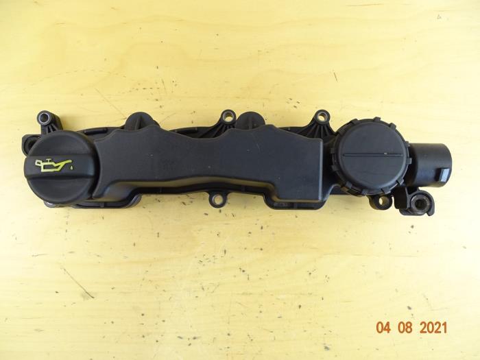 Ventildeckel van een MINI Clubman (R55) 1.6 Cooper D 2009