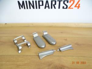 Used Tailgate hinge Austin Mini Open (R52) 1.6 16V Cooper S Price € 71,40 Inclusive VAT offered by Miniparts24 - Miniteile24 GbR