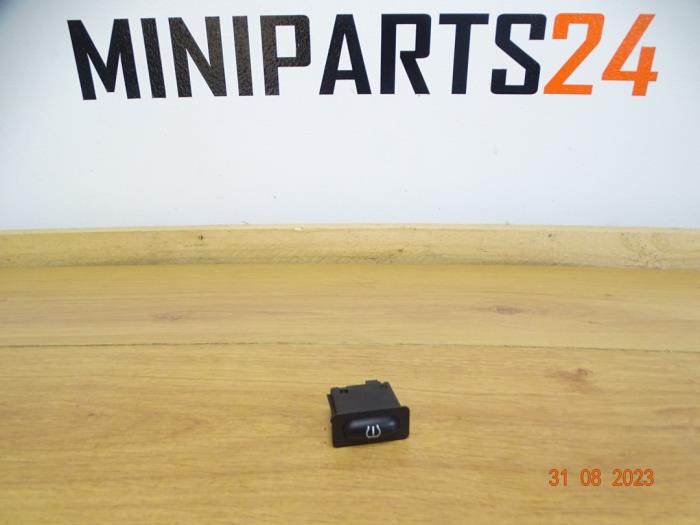 Pressure switch from a MINI Mini Open (R52) 1.6 16V Cooper S 2007