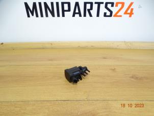 Usagé Soupape vide Mini Clubman (R55) 1.6 Cooper D Prix € 29,75 Prix TTC proposé par Miniparts24 - Miniteile24 GbR