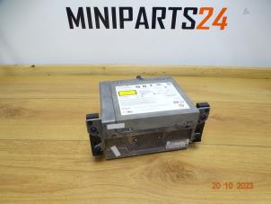 Usados Módulo de navegación Mini Mini (F56) 2.0 16V Cooper S Precio € 476,00 IVA incluido ofrecido por Miniparts24 - Miniteile24 GbR