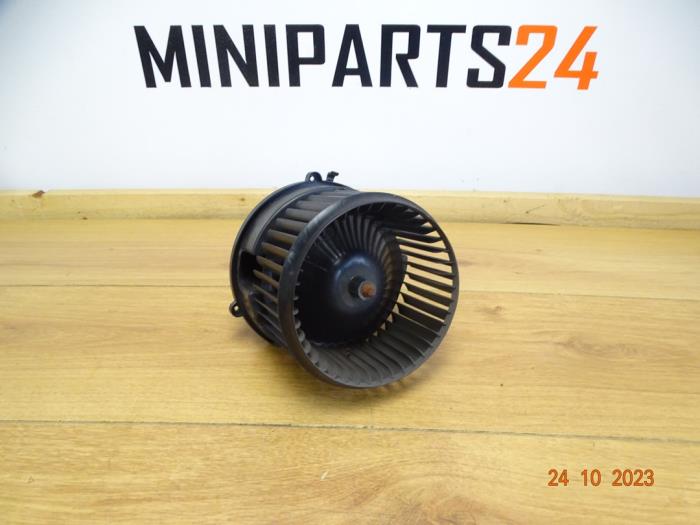 Używane Wentylator Mini Mini (F56) 2.0 16V Cooper S Cena € 35,70 Z VAT oferowane przez Miniparts24
