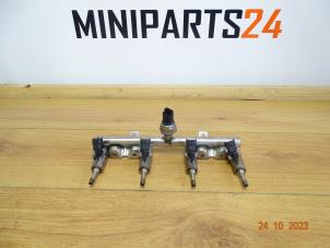Used Injector housing Mini Mini Open (R57) 1.6 16V Cooper S Price € 89,25 Inclusive VAT offered by Miniparts24 - Miniteile24 GbR