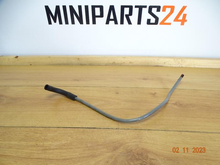 Begagnade Lufttratt Mini Mini Cooper S (R53) 1.6 16V Pris € 17,85 Inklusive moms erbjuds av Miniparts24