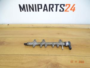 Used Injector housing Mini Clubman (F54) 2.0 Cooper D 16V Price € 95,20 Inclusive VAT offered by Miniparts24 - Miniteile24 GbR