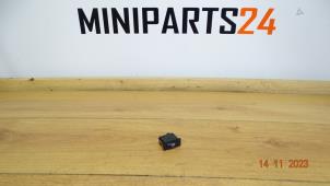 Gebrauchte Reifendruck Schalter Mini Cooper S Preis € 32,73 Mit Mehrwertsteuer angeboten von Miniparts24 - Miniteile24 GbR