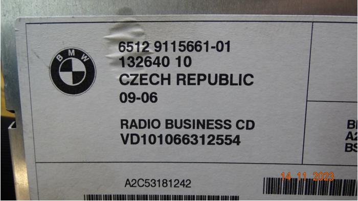 Reproductor de CD y radio de un Mini Cooper S 2006