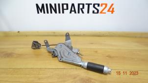 Usados Mecanismo de freno de mano Mini Mini Cooper S (R53) 1.6 16V Precio € 41,65 IVA incluido ofrecido por Miniparts24 - Miniteile24 GbR