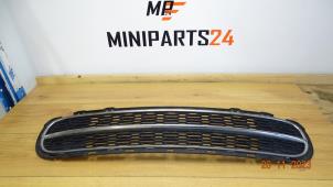 Used Grille strip Mini Mini (R56) 1.6 16V Cooper Price € 41,65 Inclusive VAT offered by Miniparts24 - Miniteile24 GbR