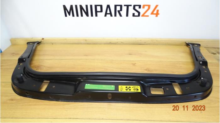 Begagnade Låsplatta Mini Mini (R56) 1.6 16V Cooper Pris € 83,30 Inklusive moms erbjuds av Miniparts24