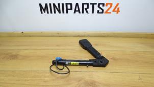 Used Seatbelt tensioner, left Mini Mini Cooper S (R53) 1.6 16V Price € 77,35 Inclusive VAT offered by Miniparts24 - Miniteile24 GbR
