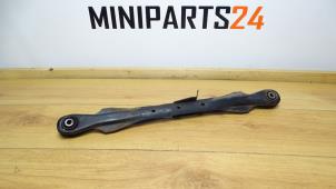 Usagé Bras de suspension bas arrière gauche Mini Mini Cooper S (R53) 1.6 16V Prix € 32,73 Prix TTC proposé par Miniparts24 - Miniteile24 GbR